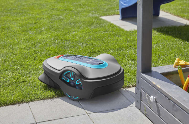 GARDENA Mähroboter SILENO life 1000 m² + Garage